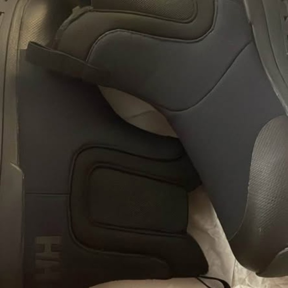 BRAND NEW women hh HH helly hansen lynn waterproof boots size US 8 & US 9 - Picture 4 of 7